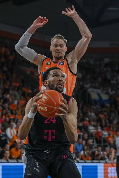 两者各具特 两者各具特