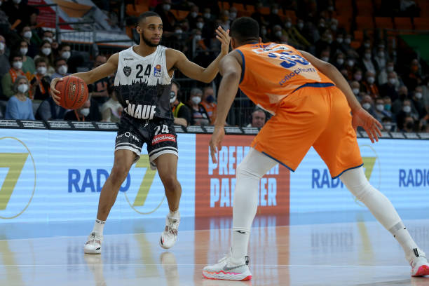 减少对球犯 减少对球犯